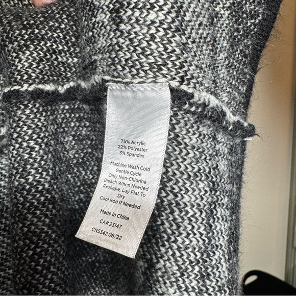 Talbots Black and White Plaid Cardigan - Picture 6 of 6